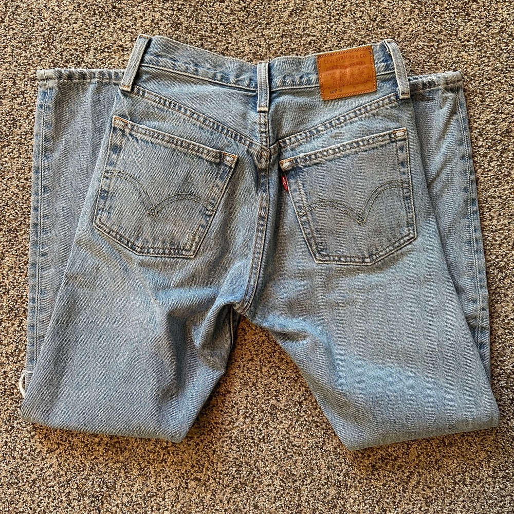 Levi’s - Picture 2 of 4
